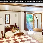Les De La Tour Pujol Nyaraló