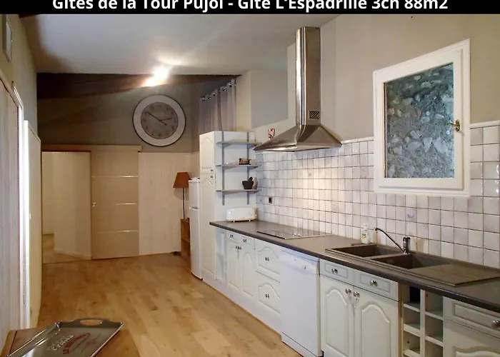 Holiday home Les Gites De La Tour Pujol *